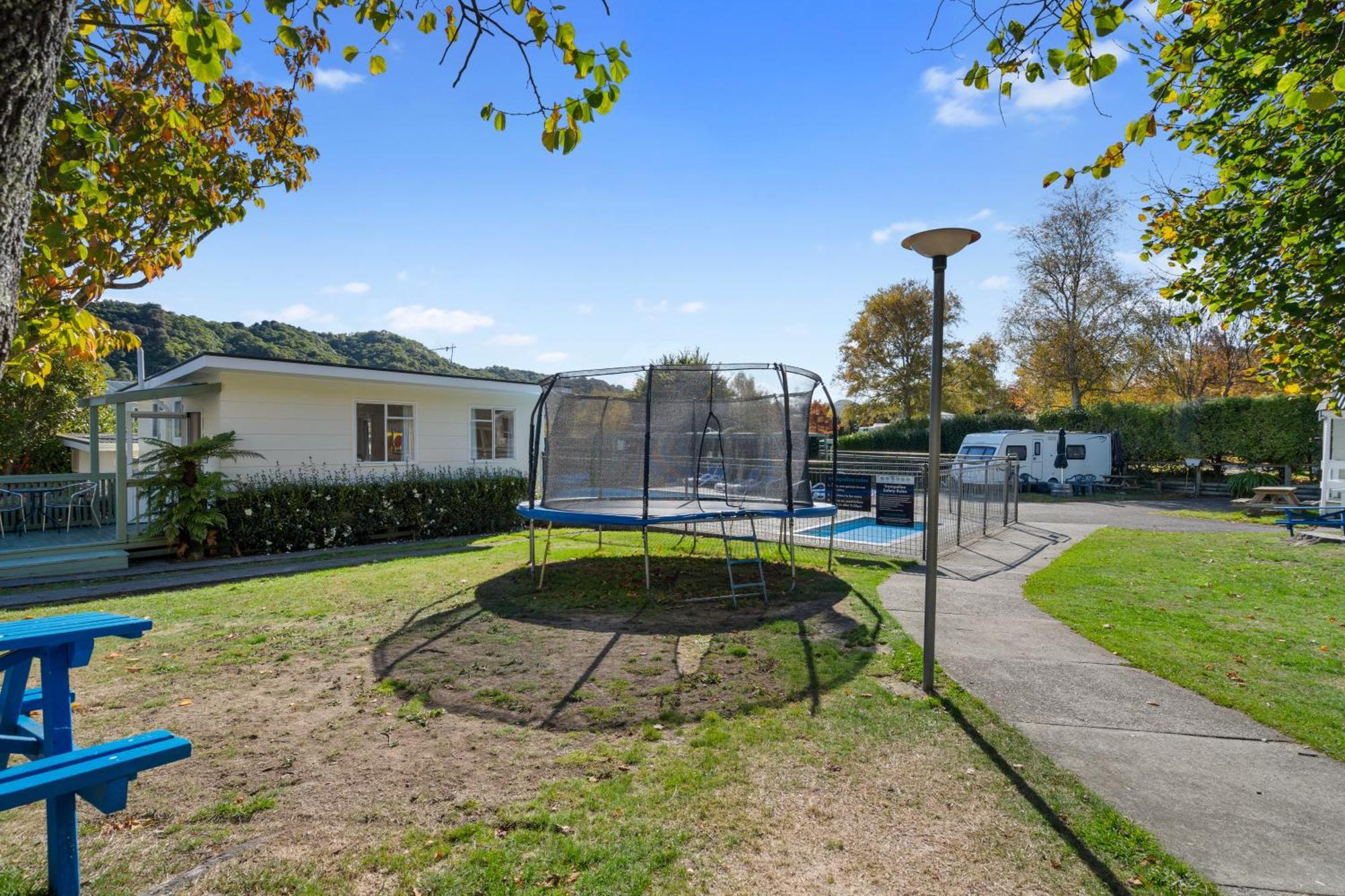 Tasman Holiday Parks Пиктън Екстериор снимка Playground at the park